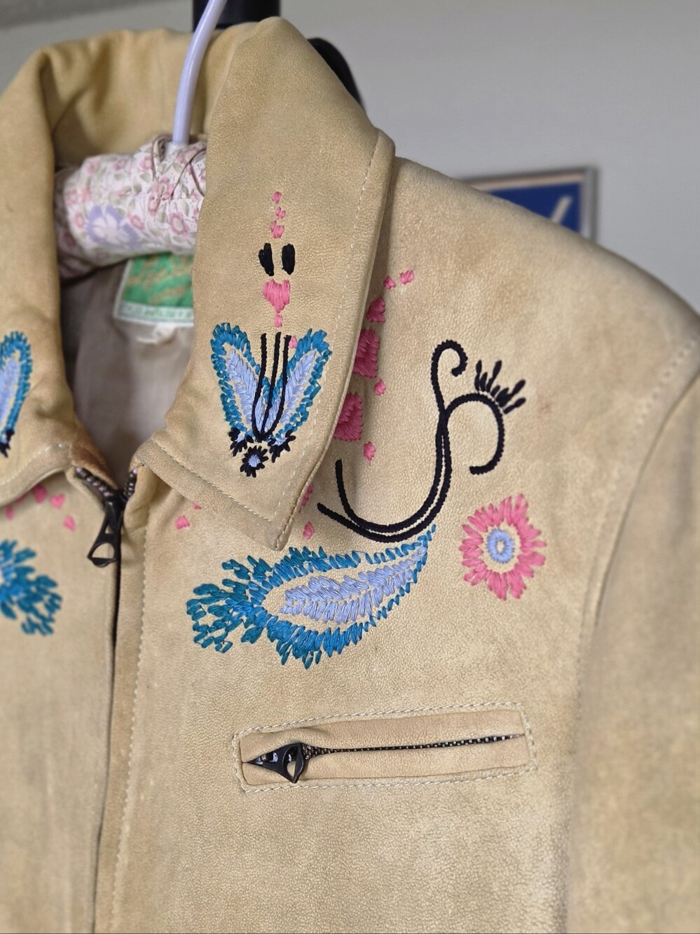 RARE Levi's Vintage Leather Embroidered Jacket Made In Italy - Picture 5 of 11